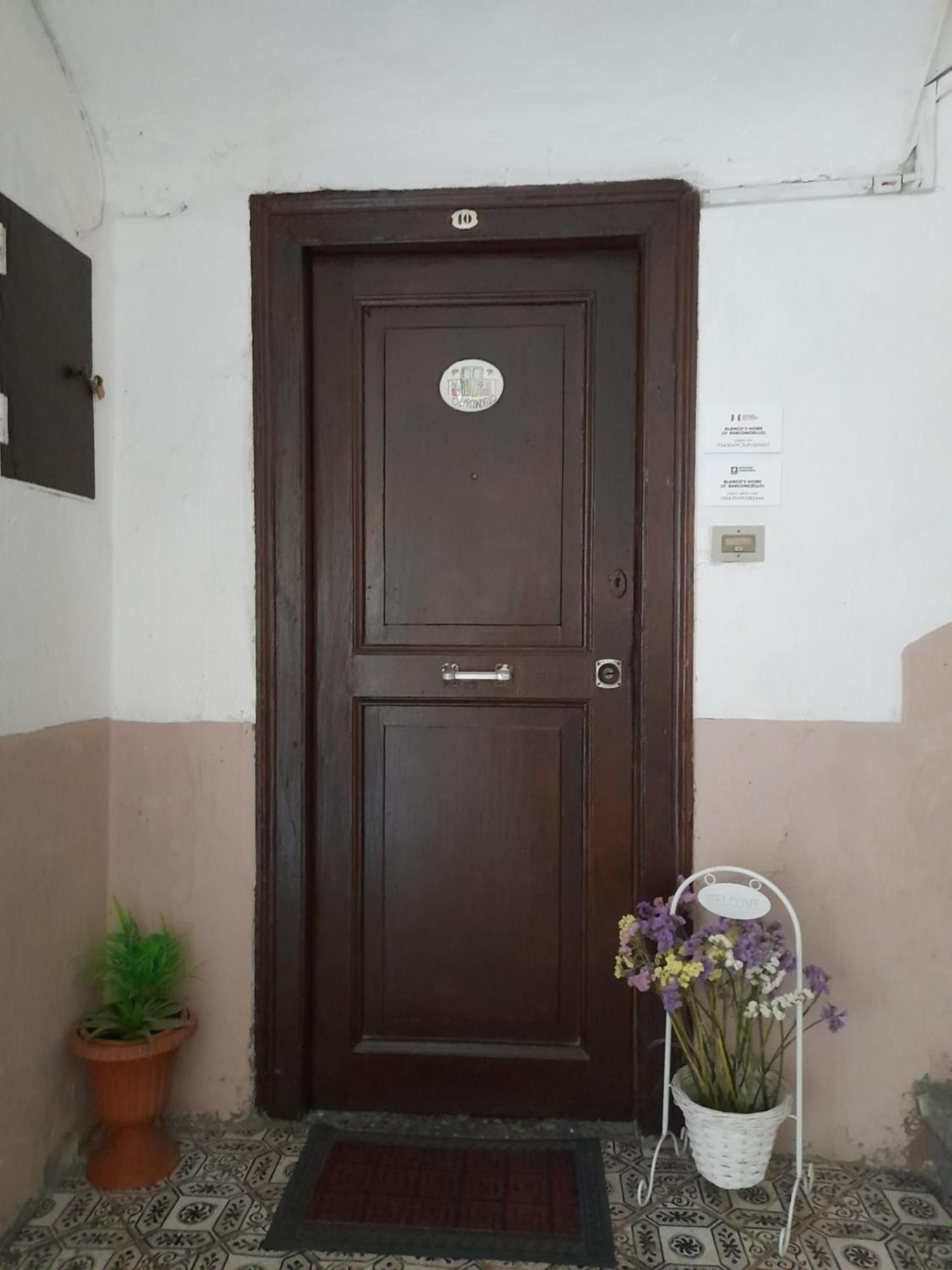 Blanco'S Home نابولي المظهر الخارجي الصورة